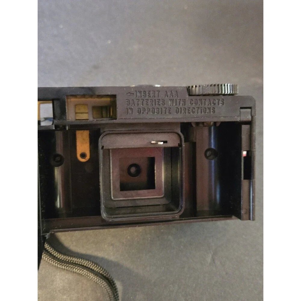 Vintage Imperial Instant Load 900 126 Camera Original Box w/ Sealed Expired Film